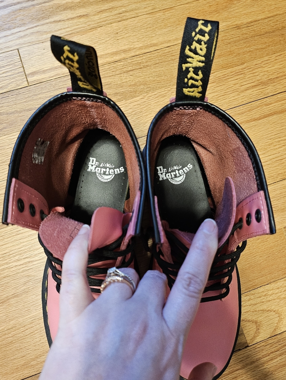 EUC Pink Dr. Martens - Picture 6 of 7